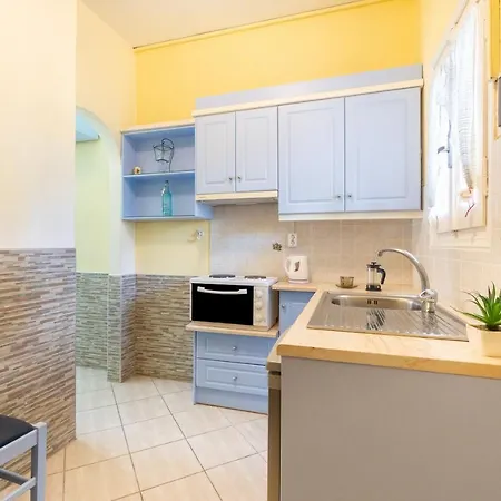 Apartment Angelina 1 *